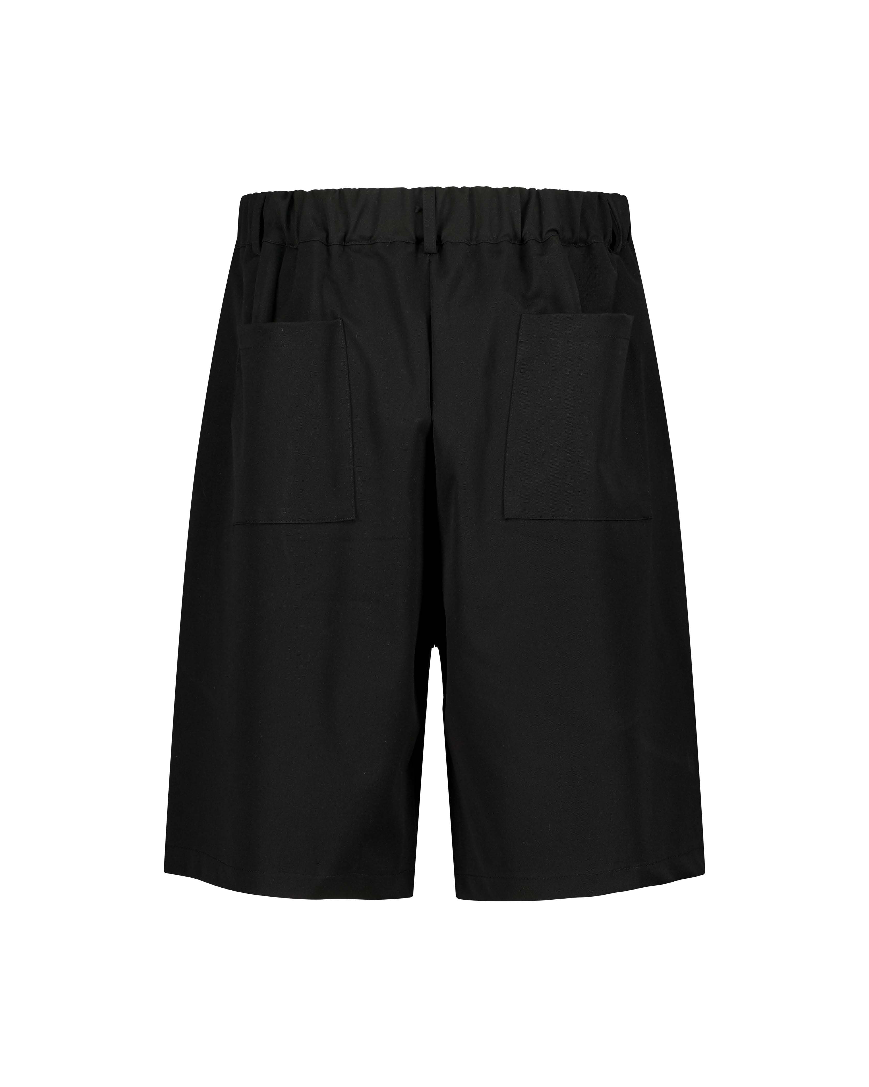 PLEATED SHORTS - BLACK