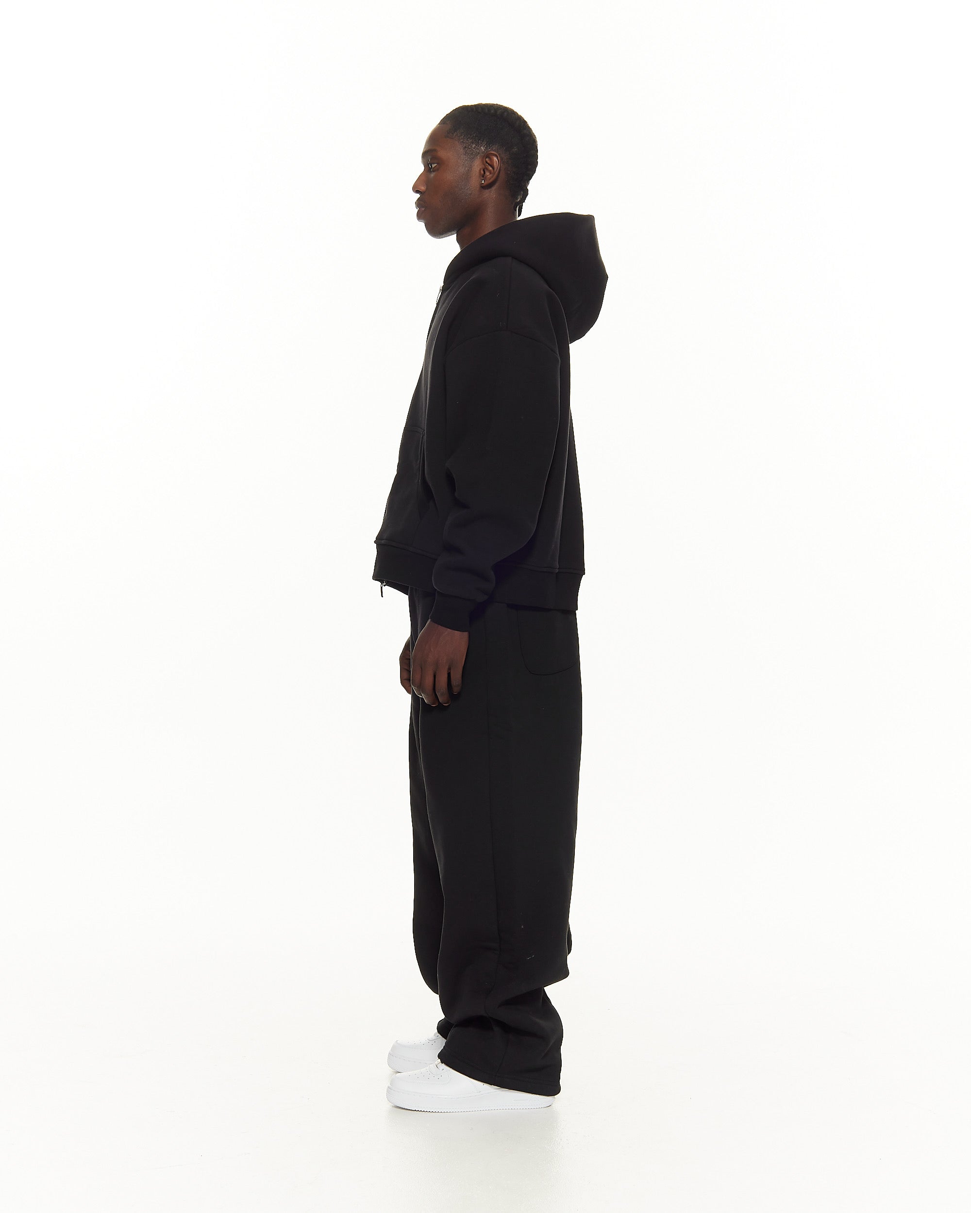 COZY STRAIGHT LEG SWEATS - BLACK