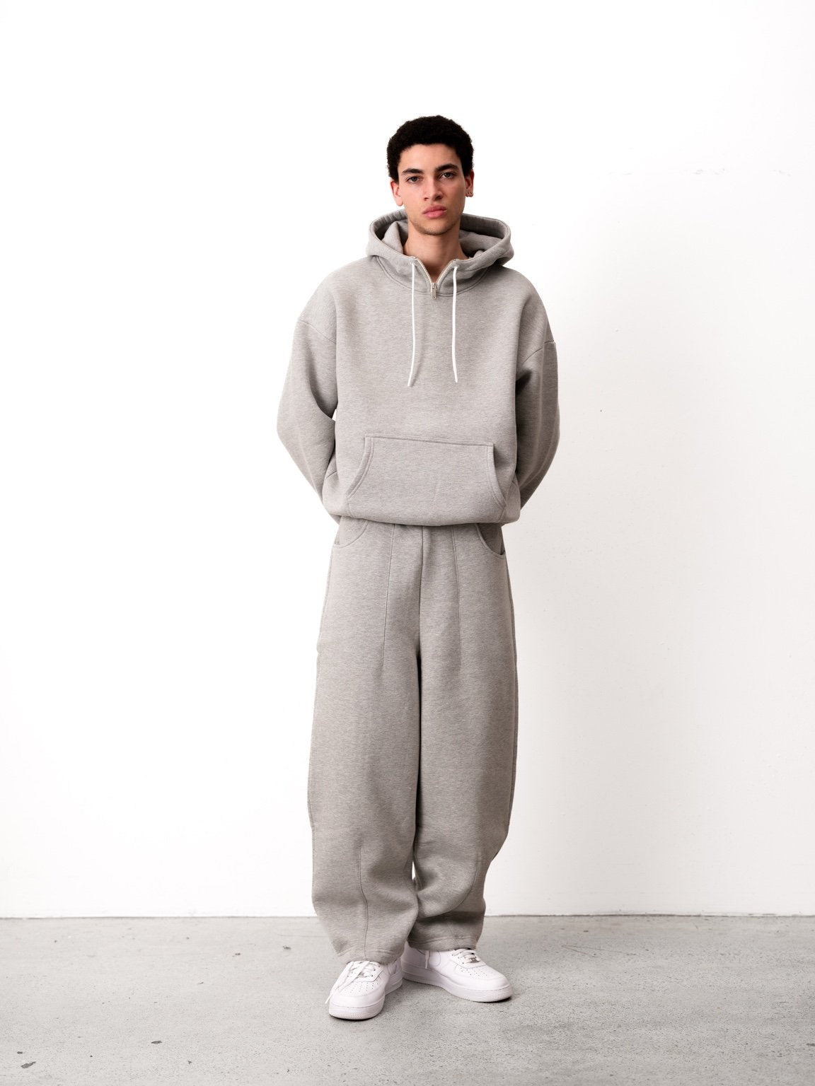 COZY TECH HOODIE - GREY