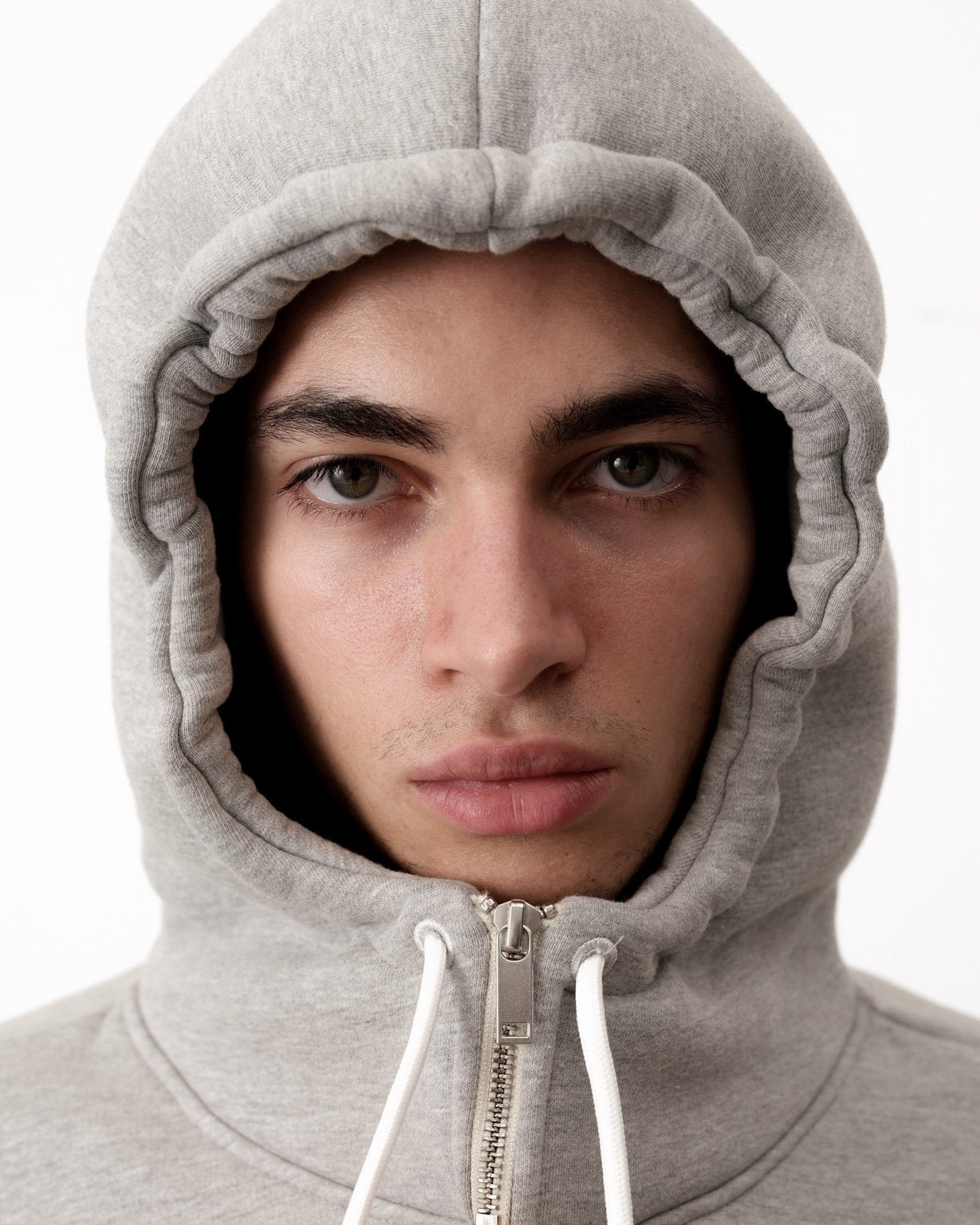 COZY TECH HOODIE - GREY