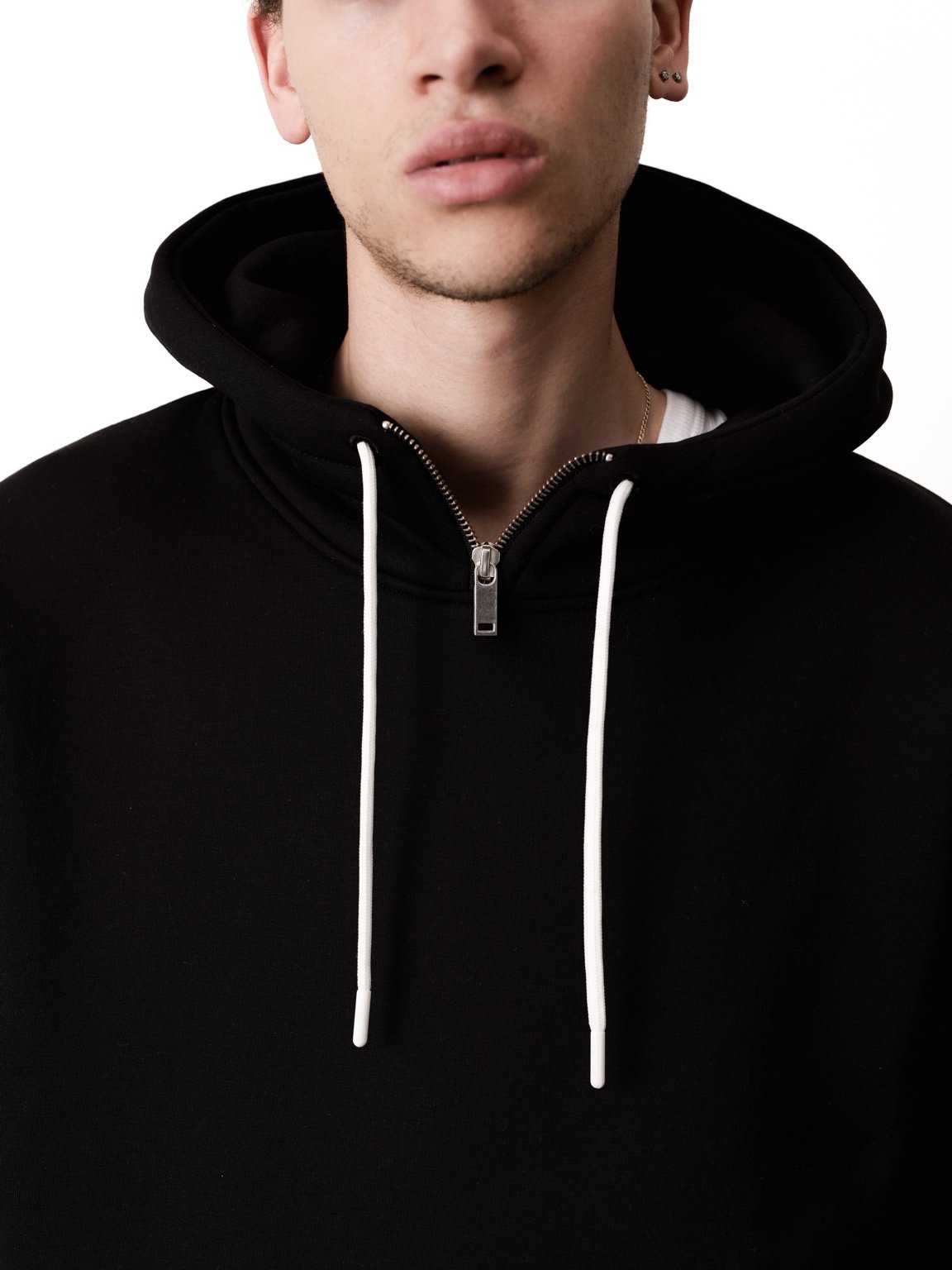 COZY TECH HOODIE - BLACK
