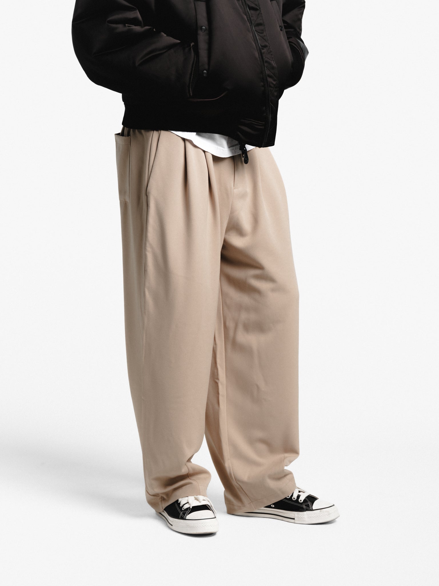 PLEATED PANT - SAND
