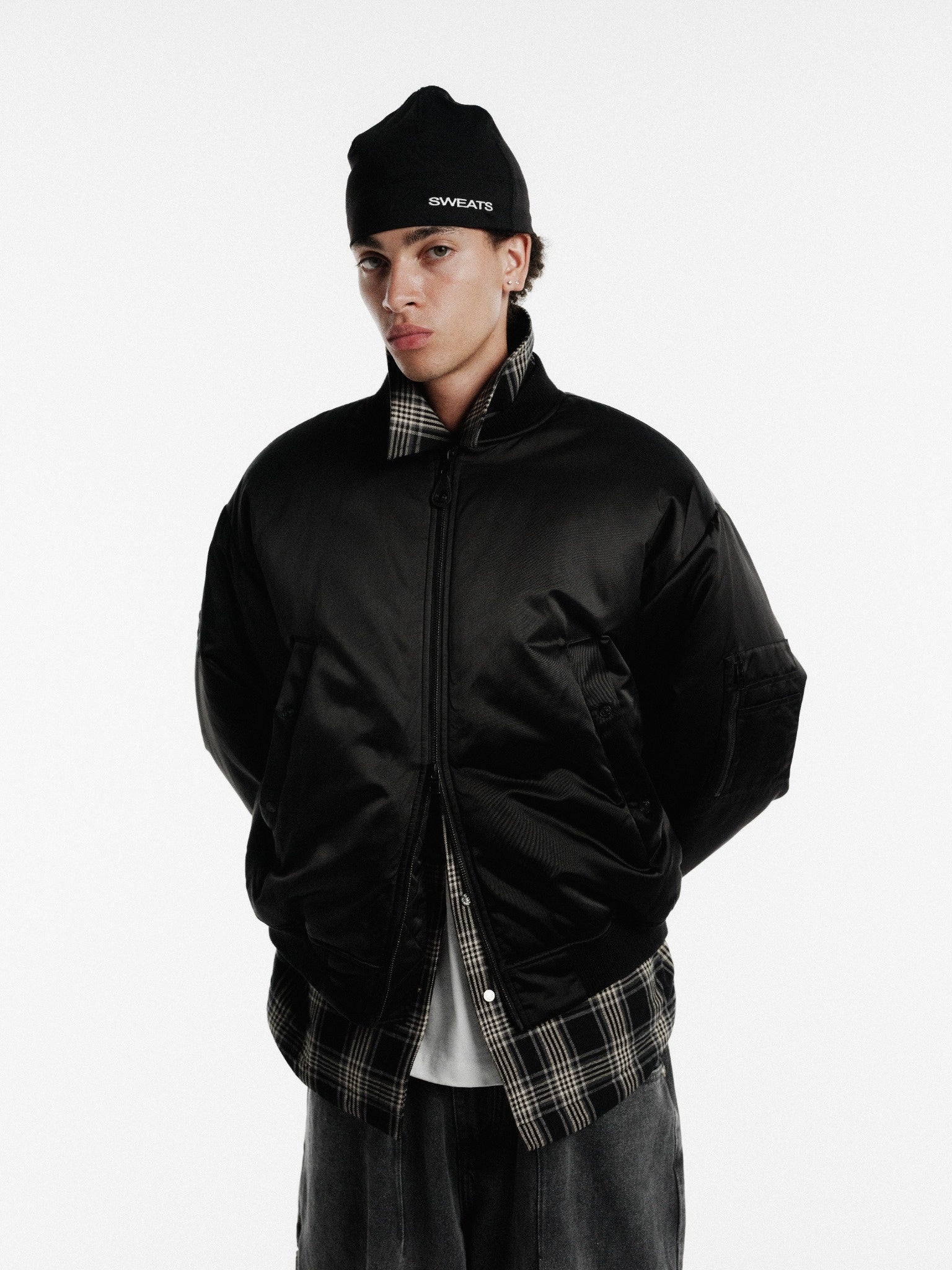 BOMBER JACKET - BLACK