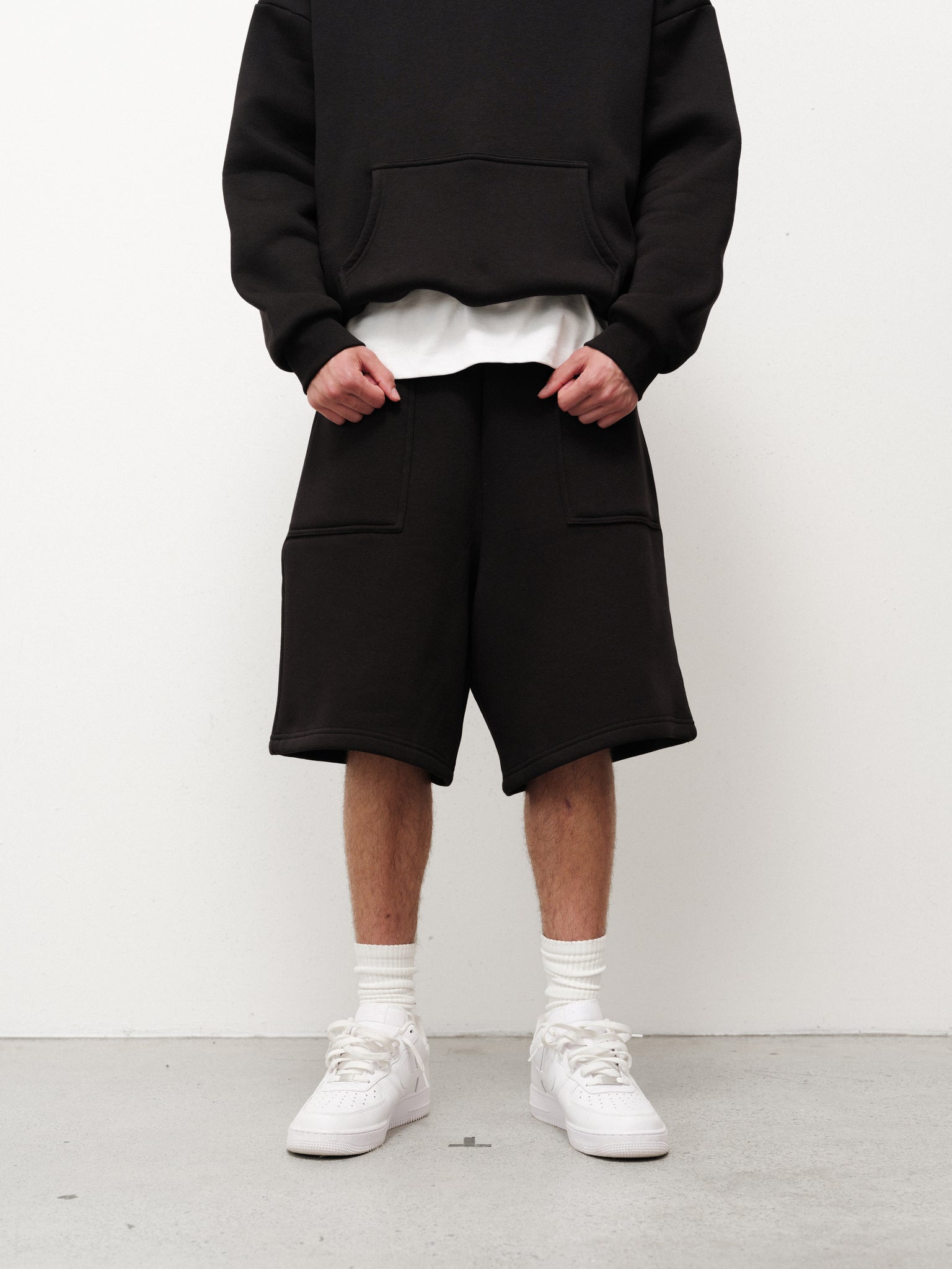 COZY SHORTS - BLACK