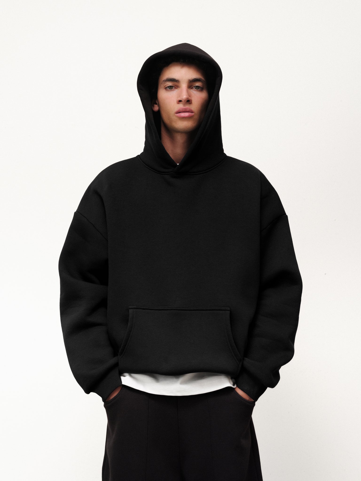 COZY HOODIE - BLACK
