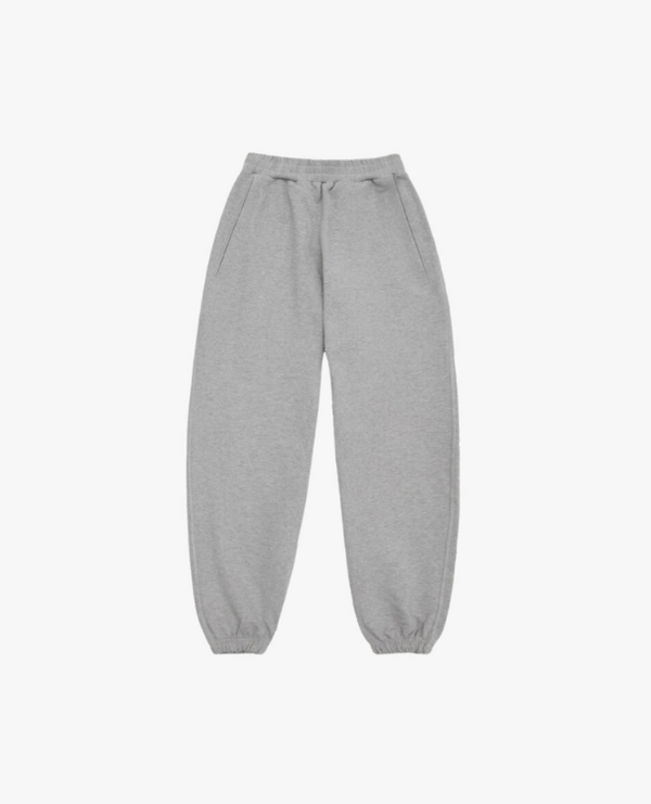 irmasvea #hoodie #and #sweatpants #outfit all gray outfit soft textures  comfy casual hoodie sweatpants