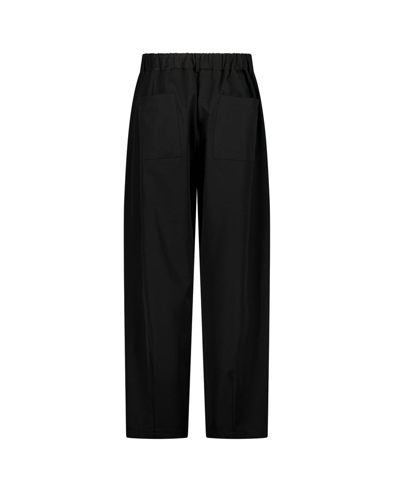 PLEATED PANT - BLACK