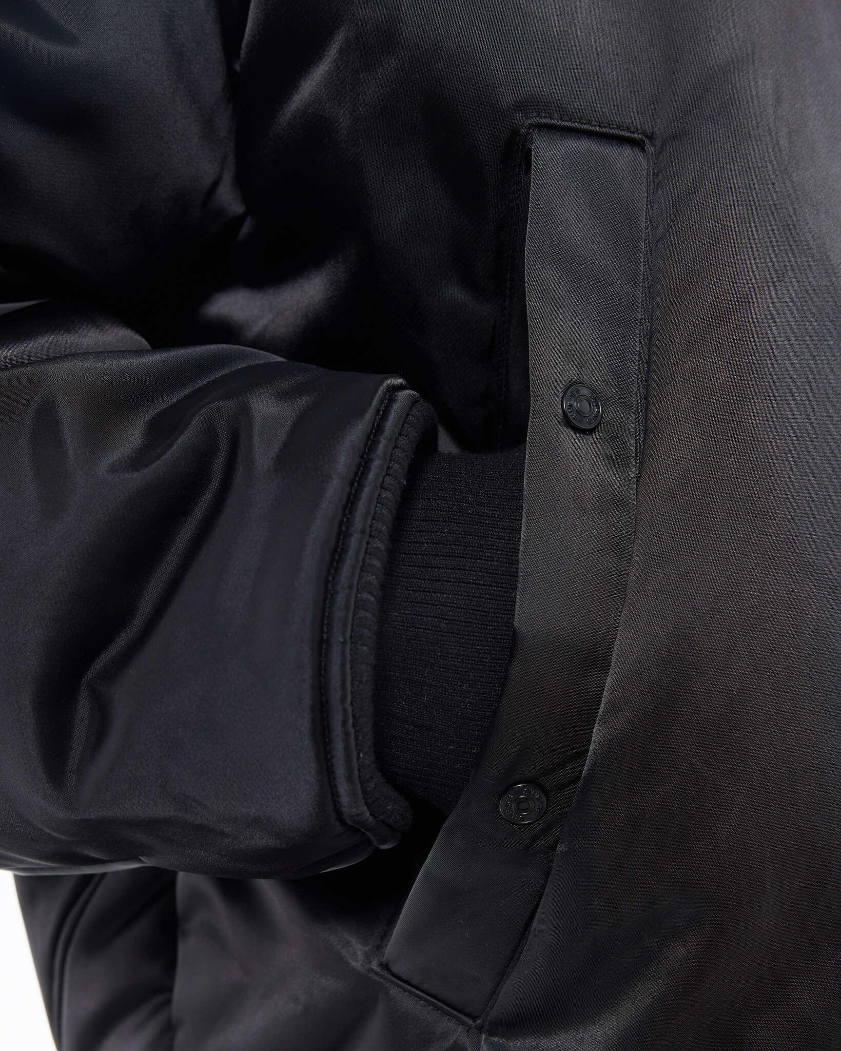 BOMBER JACKET - BLACK