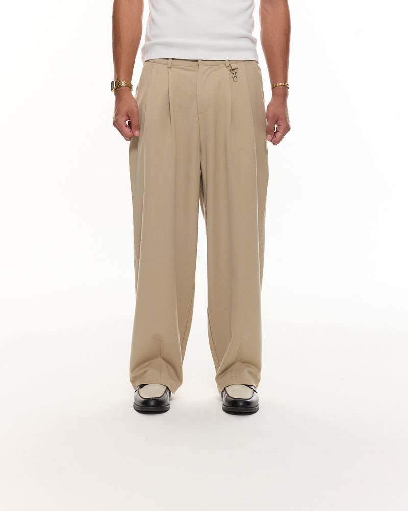 PLEATED PANT - SAND