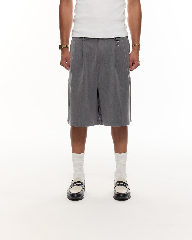 PLEATED SHORTS - GREY