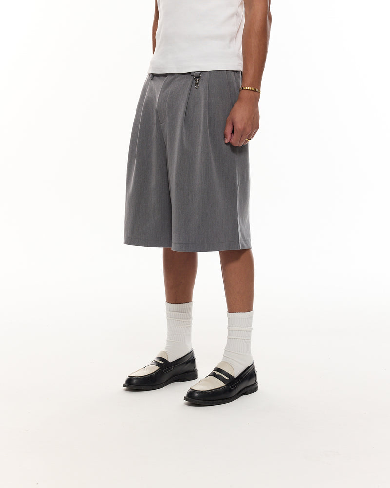 PLEATED SHORTS - GREY