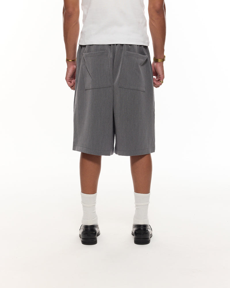 PLEATED SHORTS - GREY