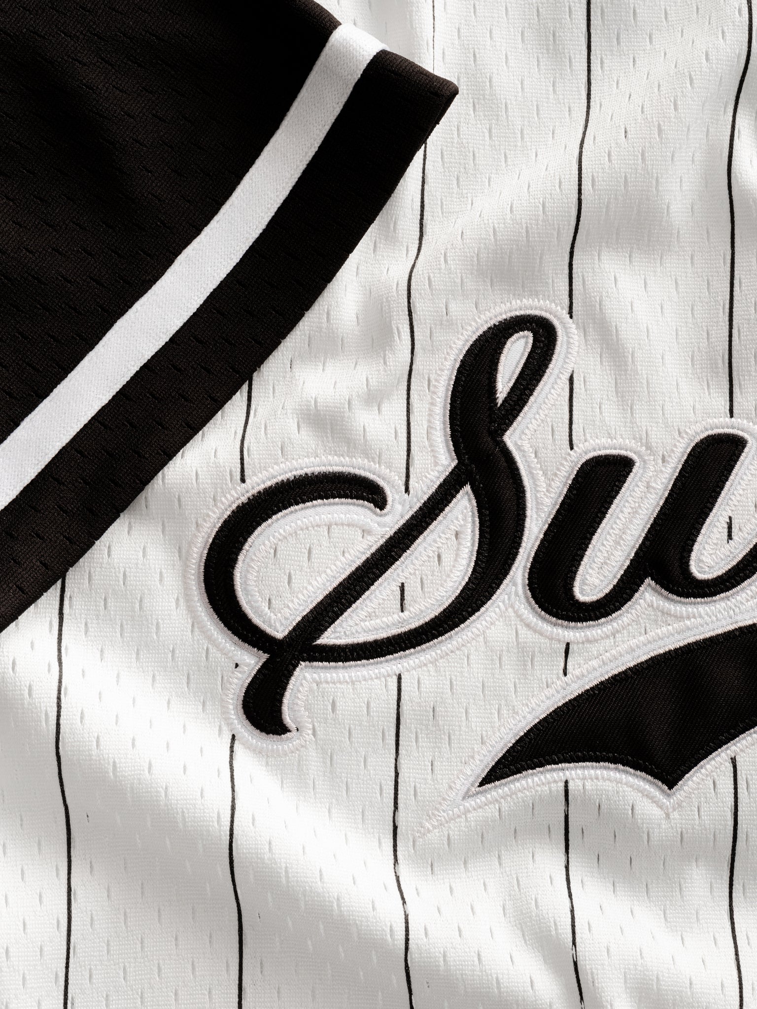 BASEBALL JERSEY - PINSTRIPE