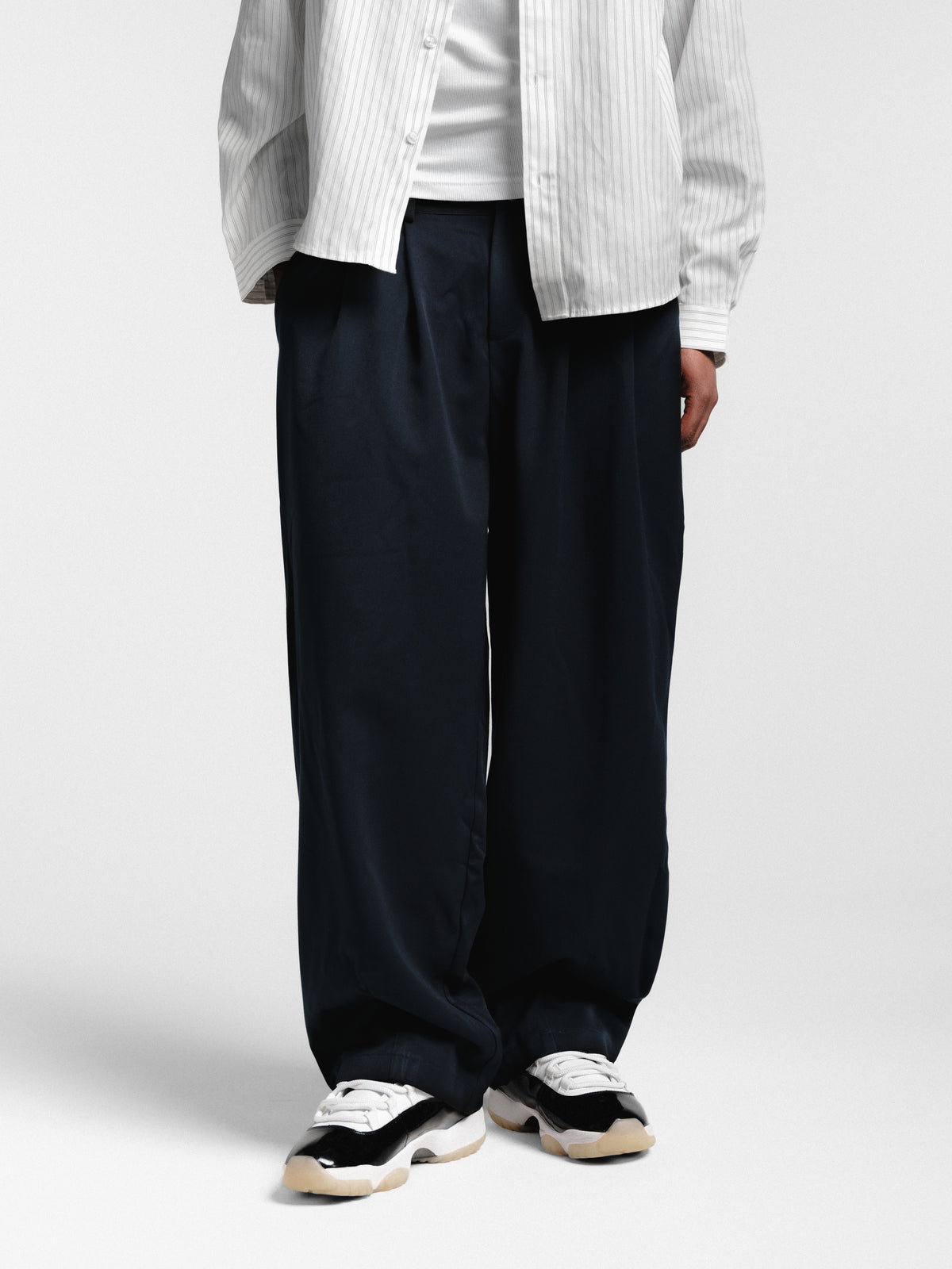 PLEATED PANT - NAVY