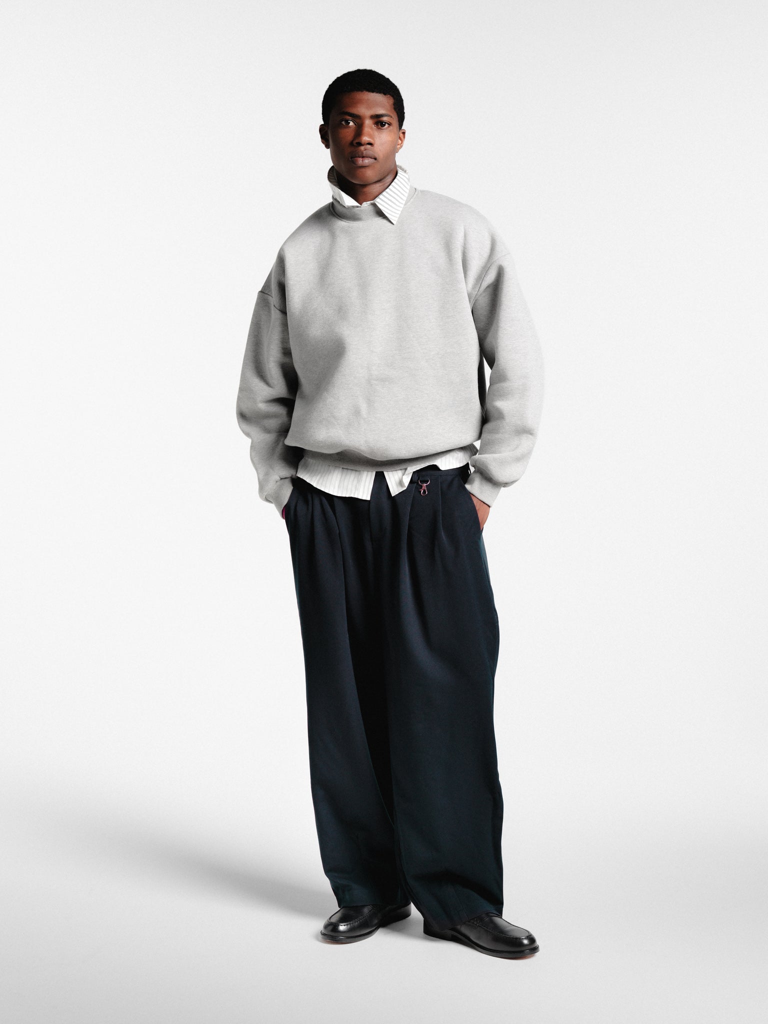 PLEATED PANT - NAVY