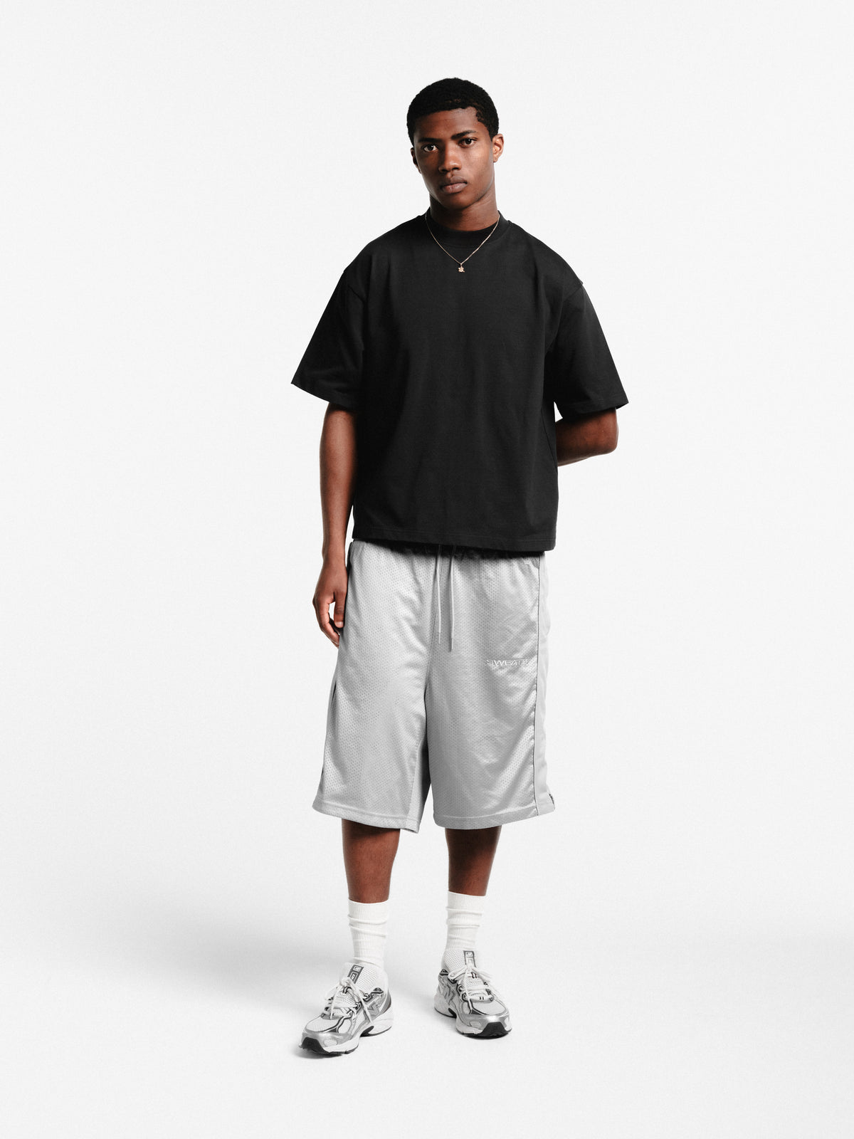 MESH SHORT - GREY