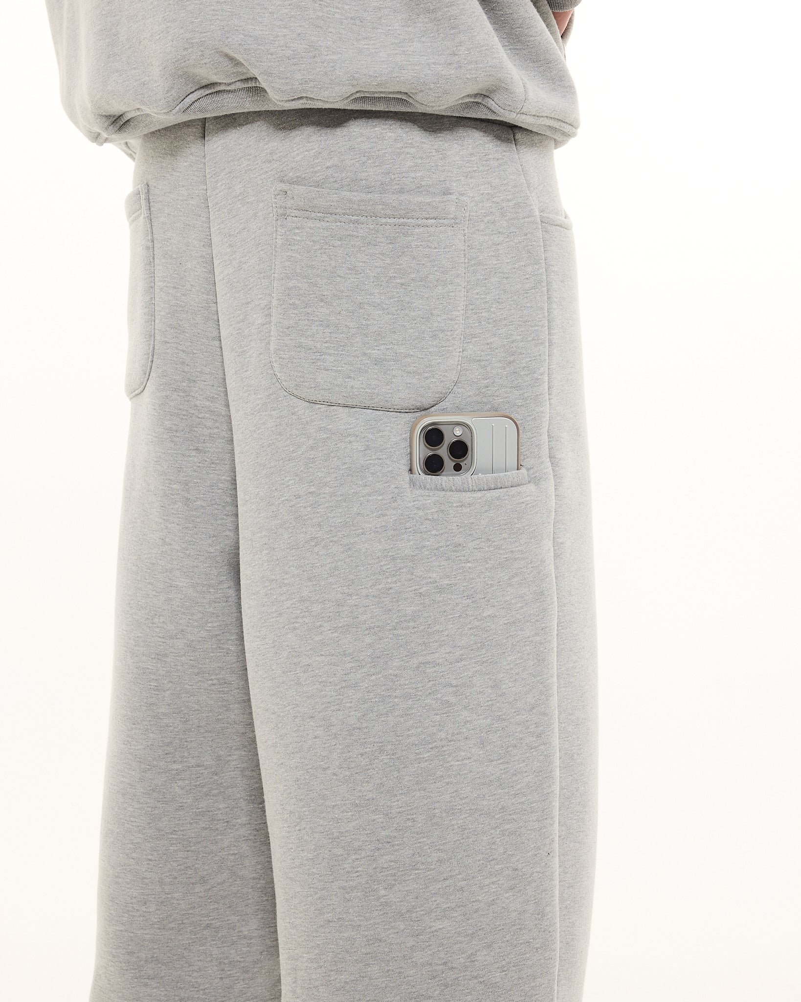 COZY STRAIGHT LEG SWEATS - GREY かつき君着用 COZY STRAIGHT LEG SWEATS - GREY かつき君着用 COZY STRAIGHT LEG
