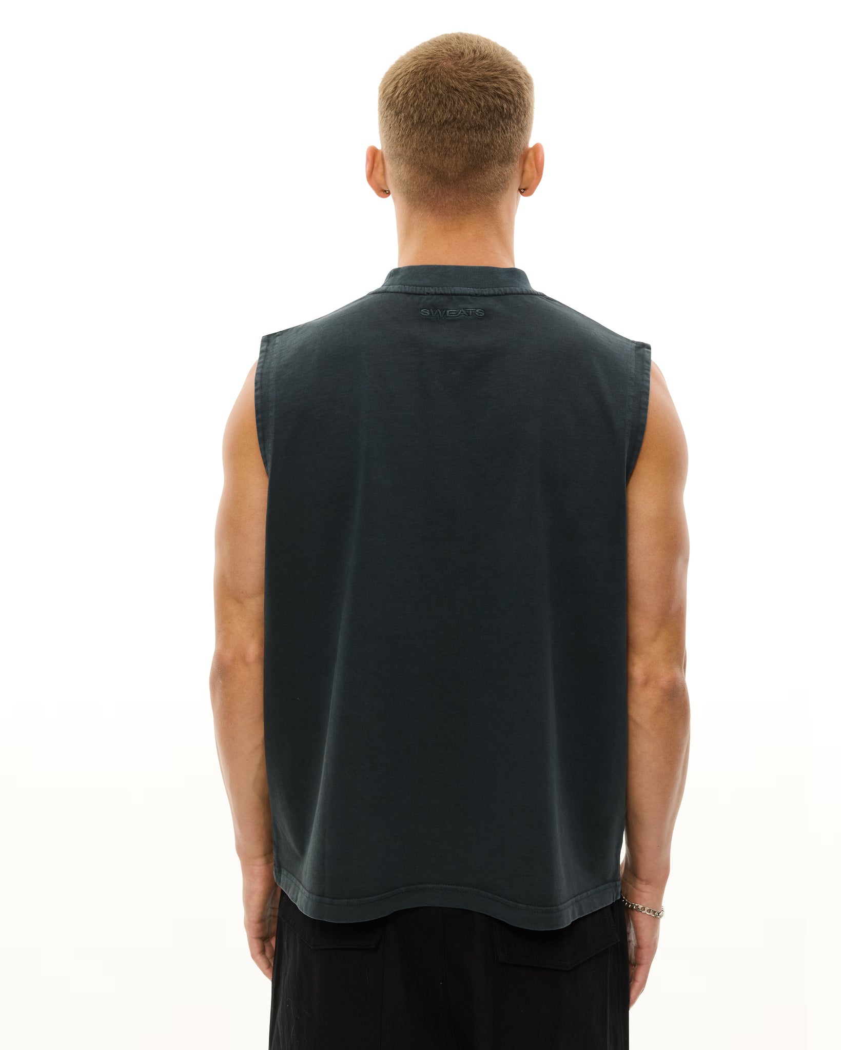 MUSCLE TEE - WASHED BLACK