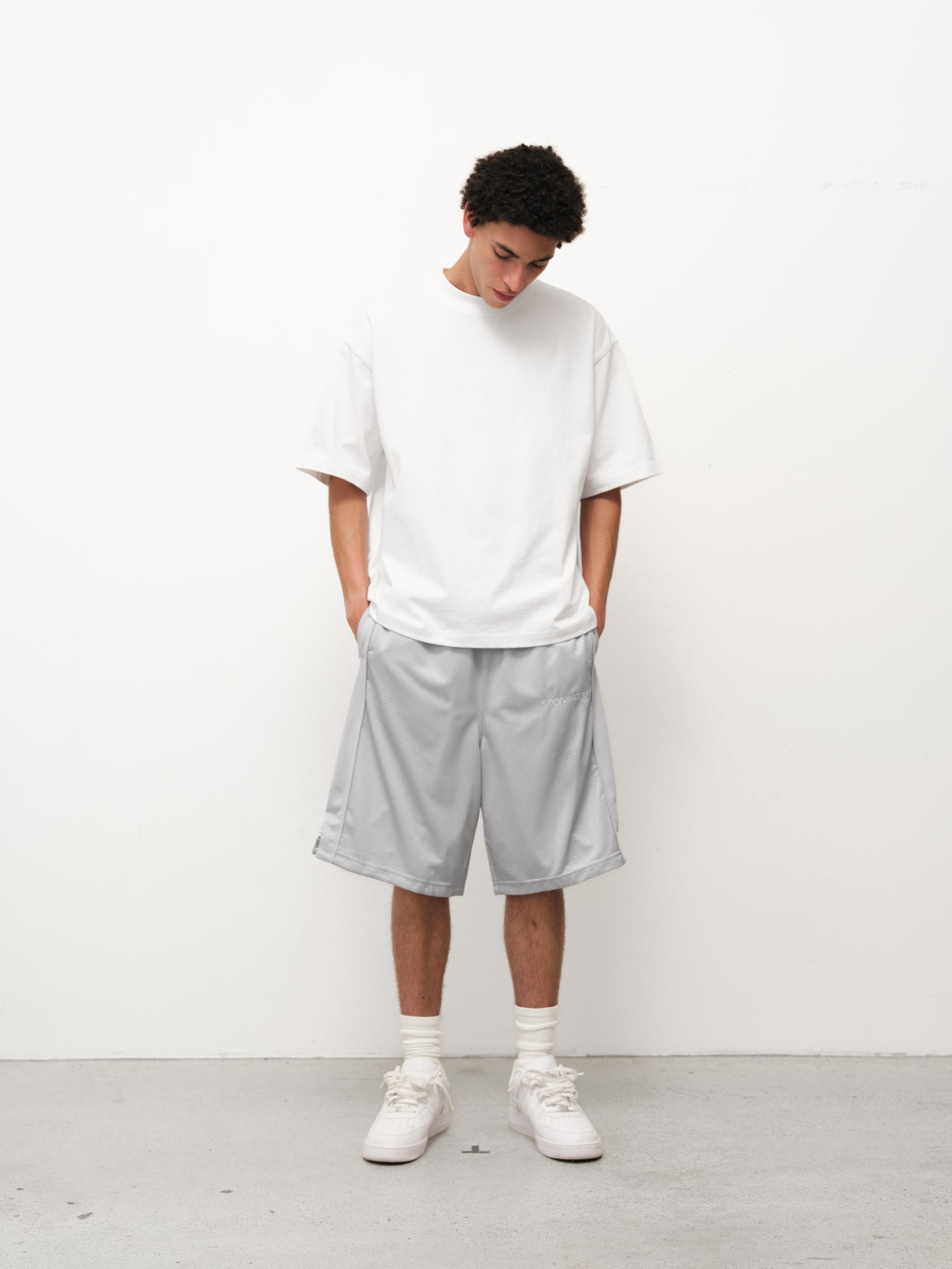 MESH SHORT - GREY