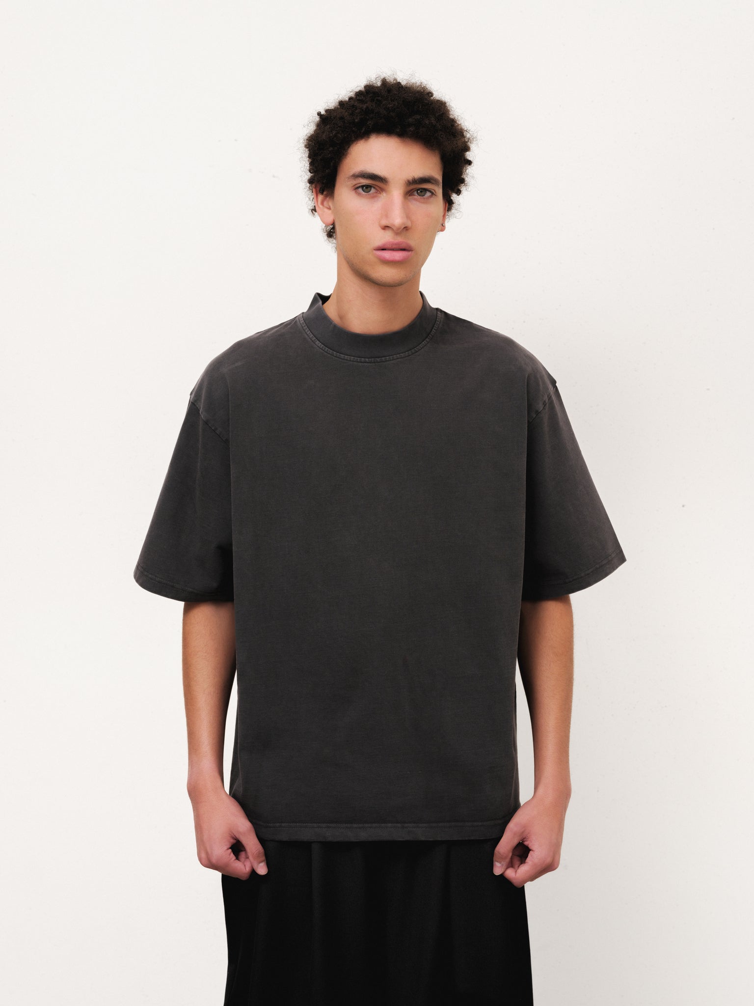 SIGNATURE BLANK T-SHIRT - WASHED BLACK